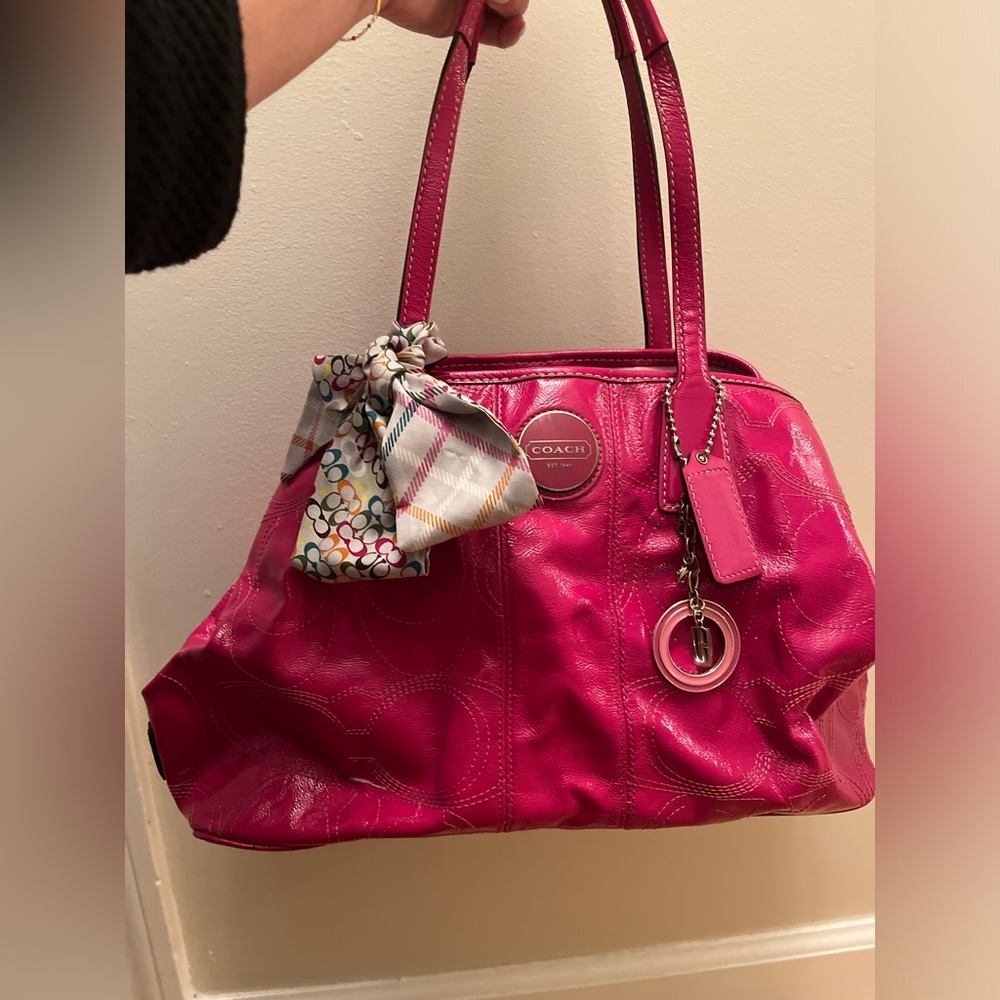 COACH pink patent leather bag